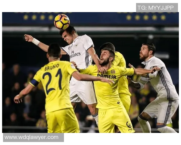 2013年欧冠经典对决皇马与曼联的巅峰对决回顾与分析 2013年欧冠经典对决皇马与曼联的巅峰对决回顾与分析