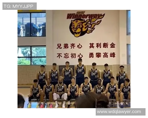 广东队与同曦队最新比赛精彩回顾及赛后分析，谁能笑到最后