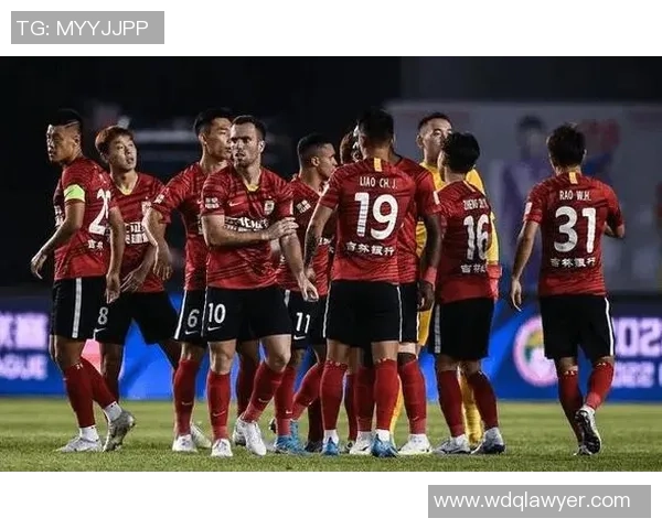 成都新城与长春亚泰的激烈对决谁能笑到最后精彩赛事前瞻与分析