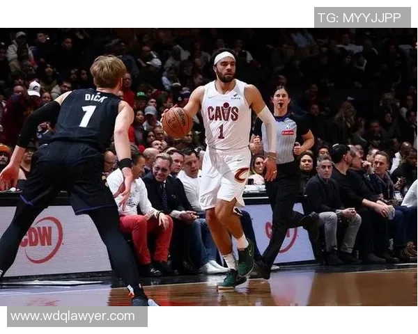 骑士与猛龙在2016至2017赛季的精彩对决与战术分析